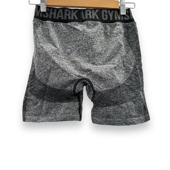 Gymshark‎ Flex Mid Rise Activewear Flex Shorts in Heather Gray Size S - Picture 2 of 7